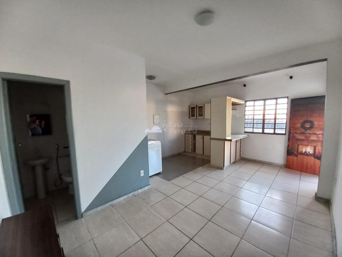 Casa, Jardim Leblon, 2 Quartos, 5 Vagas, 1 Suíte