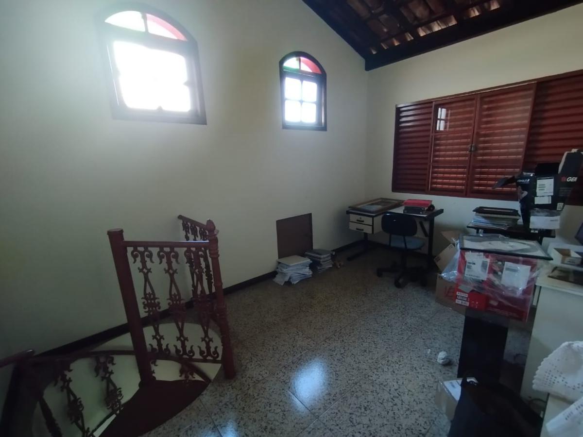 Casa, Sagrada Família, 4 Quartos, 5 Vagas, 1 Suíte