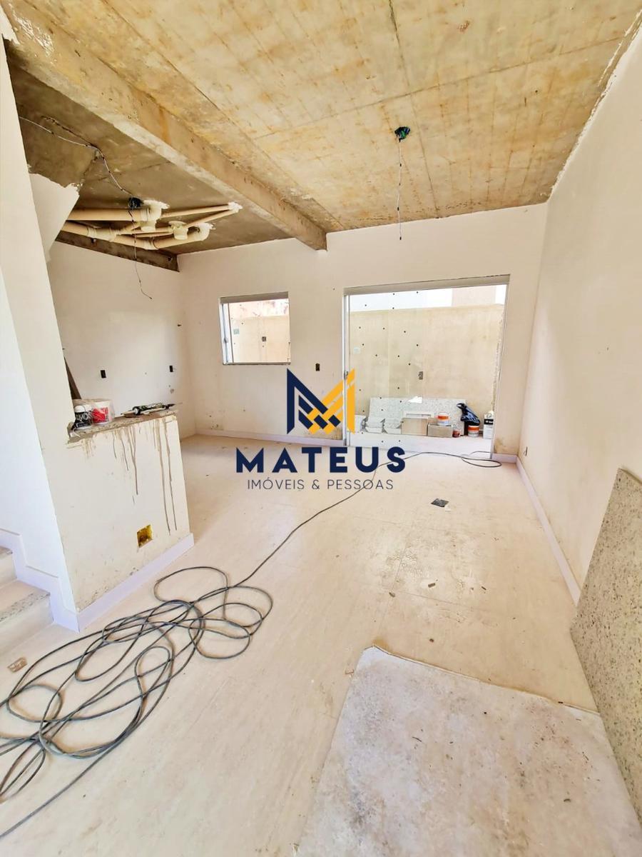 Casa, Caiçaras, 3 Quartos, 1 Vaga, 1 Suíte