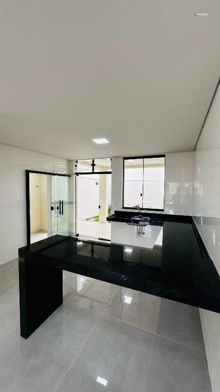 Casa, Boa Esperança, 3 Quartos, 2 Vagas, 1 Suíte