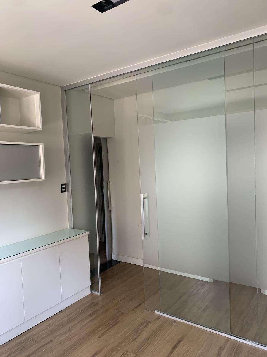 Sala, Lourdes, 0 Vaga