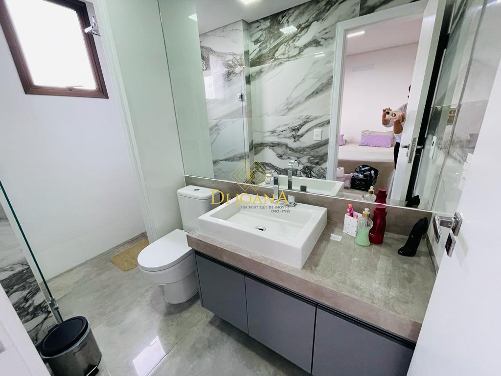 Apartamento, Centro, 4 Quartos, 3 Vagas, 4 Suítes