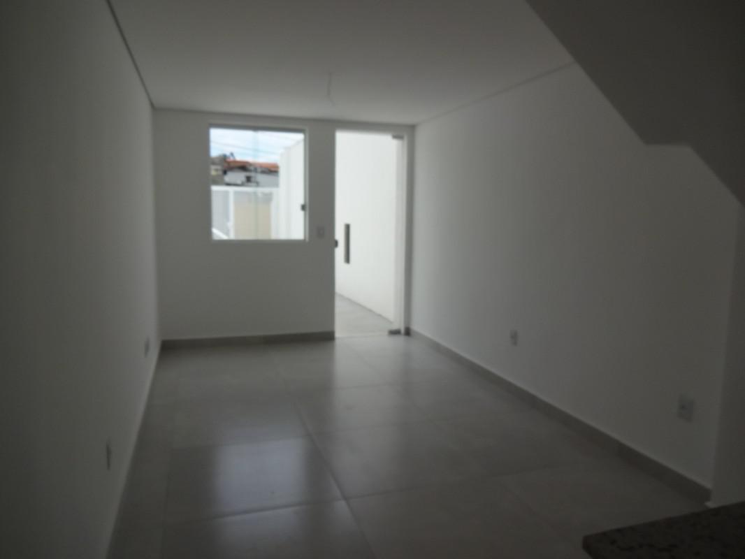 Casa, Jardim Leblon, 2 Quartos, 2 Vagas