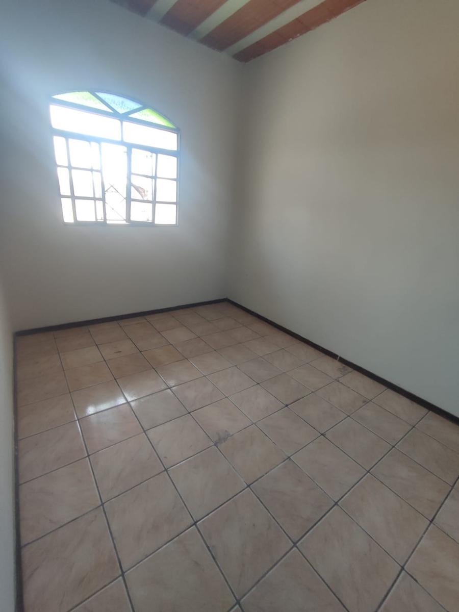 Casa, Nova Cachoeirinha, 1 Quarto, 0 Vaga