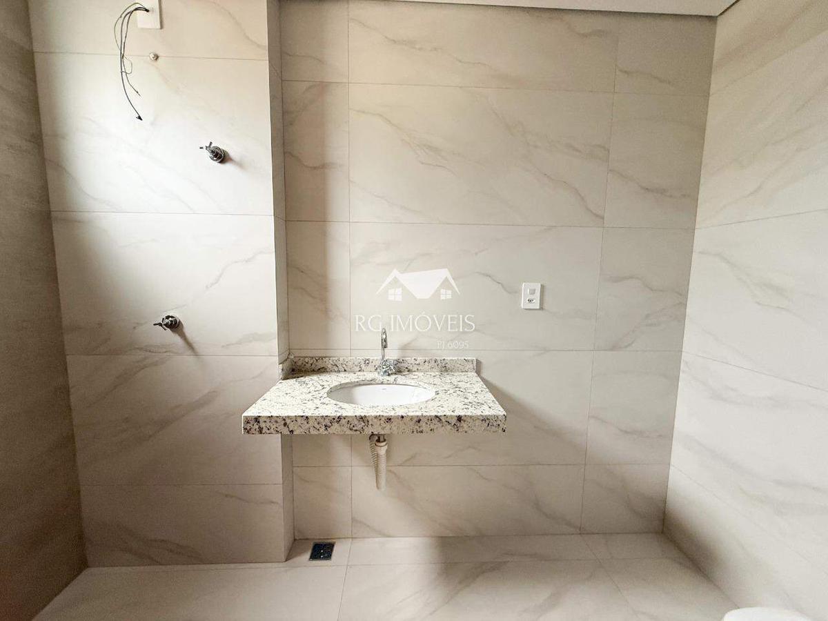 Apartamento, Barreiro, 3 Quartos, 2 Vagas, 1 Suíte