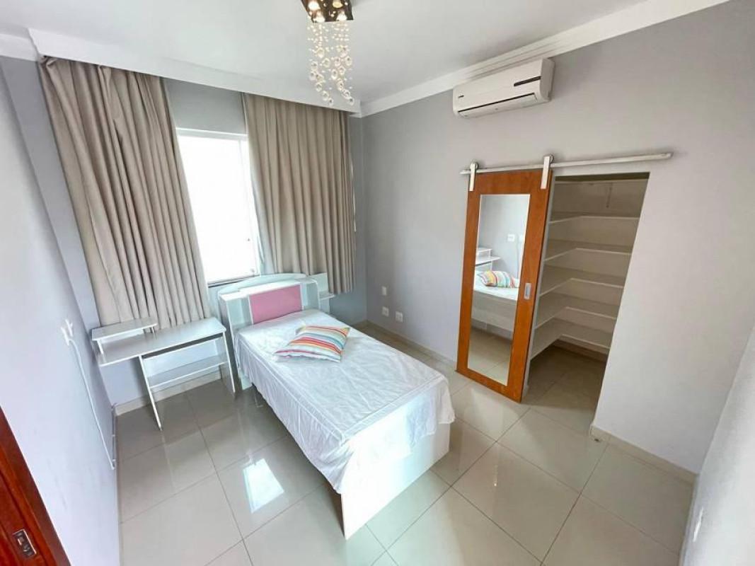 Casa, Trevo, 4 Quartos, 5 Vagas, 4 Suítes