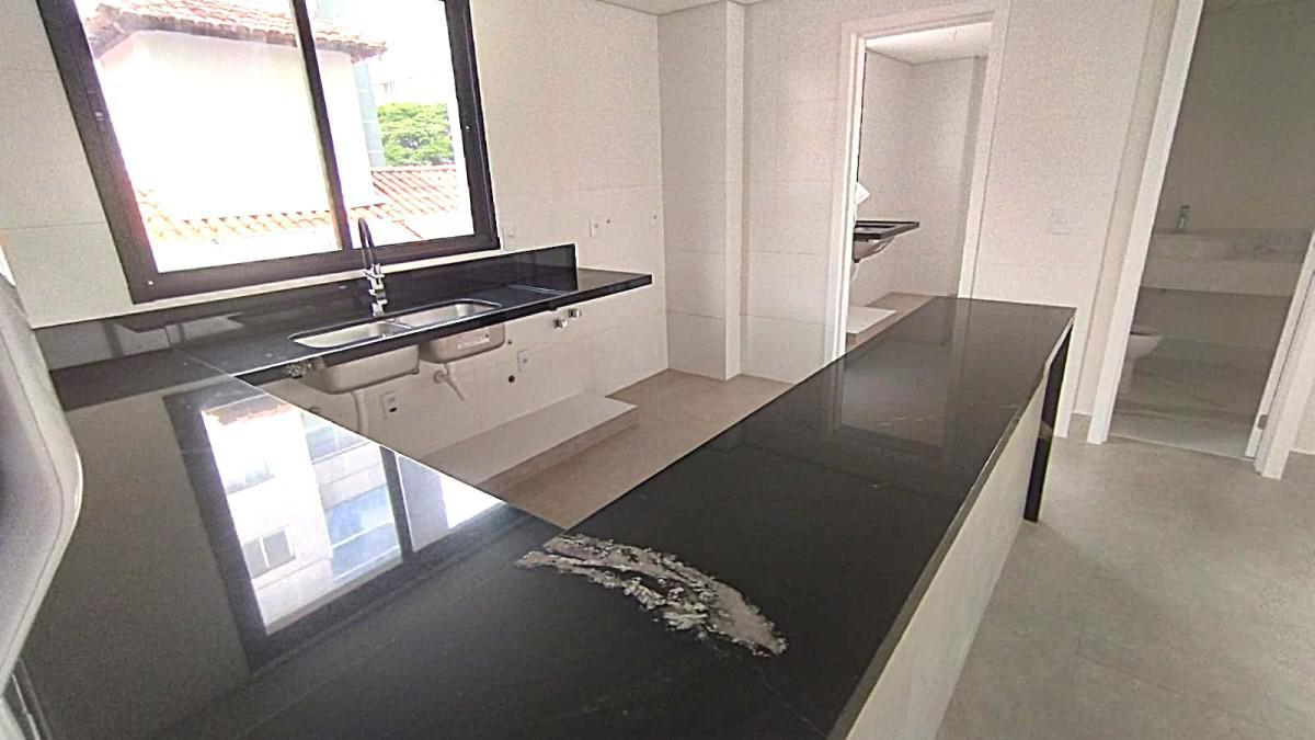 Apartamento, Liberdade, 4 Quartos, 3 Vagas, 2 Suítes
