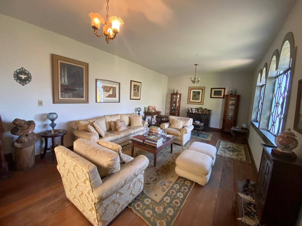 Casa, Santa Lúcia, 4 Quartos, 6 Vagas, 1 Suíte