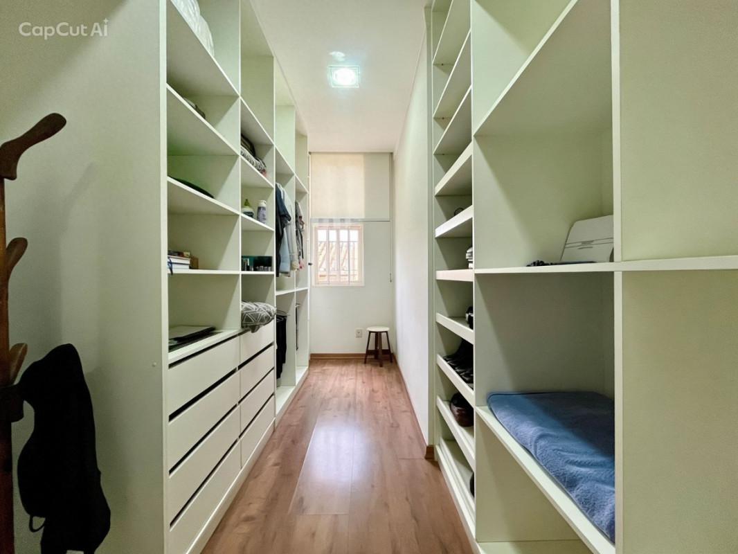 Casa, Paquetá, 3 Quartos, 4 Vagas, 1 Suíte