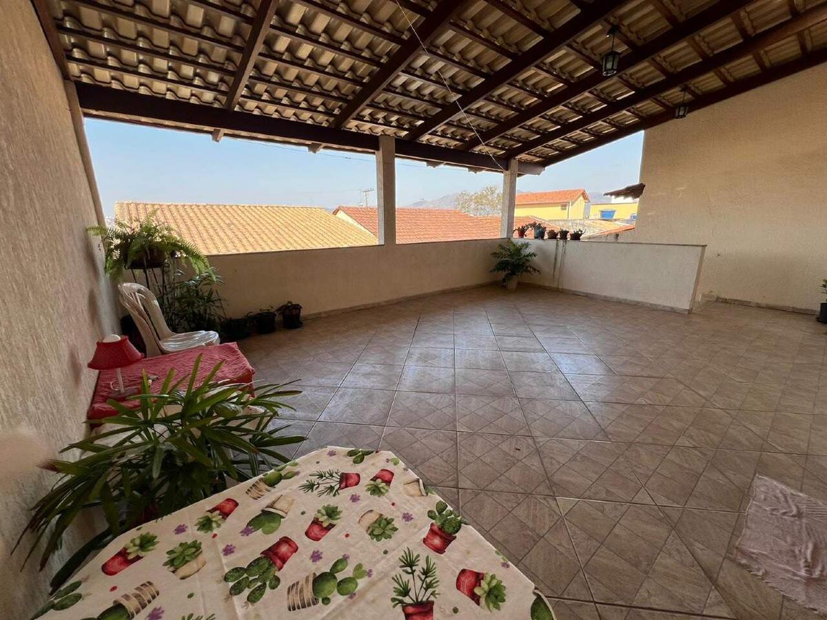 Casa, Teixeira Dias, 4 Quartos, 2 Vagas, 1 Suíte