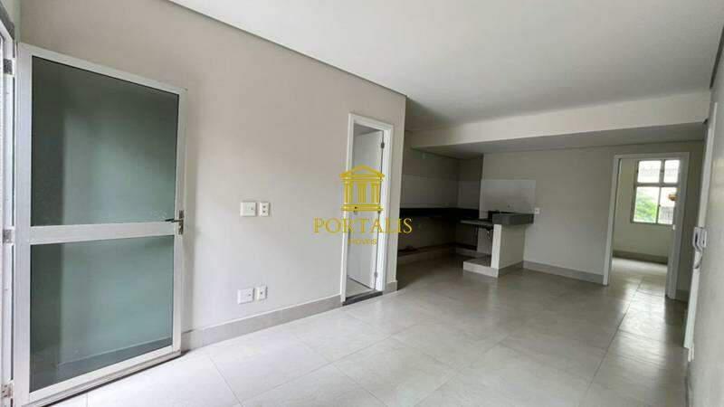 Apartamento, Centro, 2 Quartos, 0 Vaga, 1 Suíte