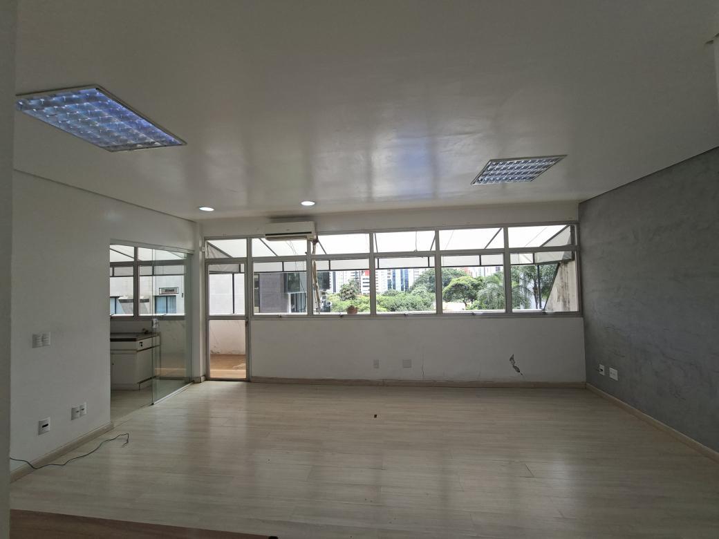 Sala, Savassi, 0 Quarto, 4 Vagas