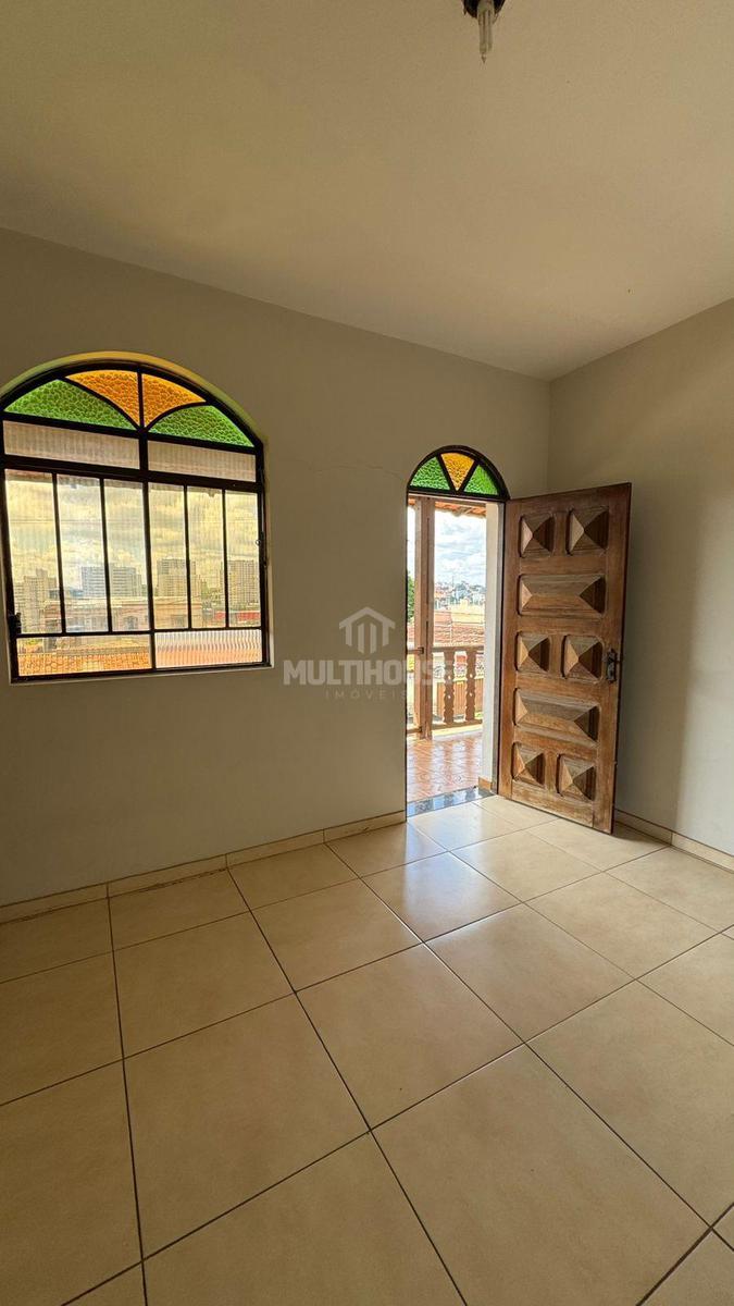 Casa, Planalto, 3 Quartos, 1 Vaga, 1 Suíte