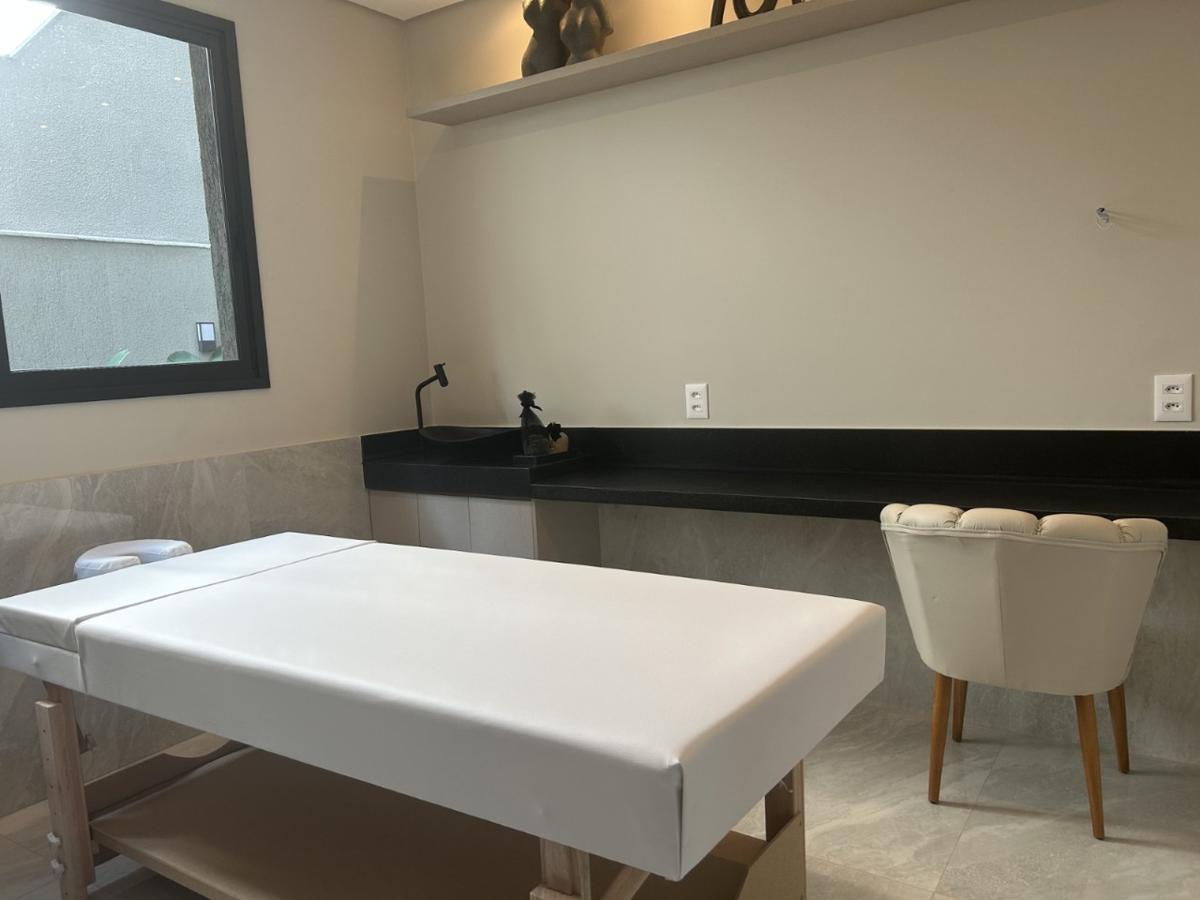 Apartamento, Santa Lúcia, 4 Quartos, 5 Vagas, 4 Suítes