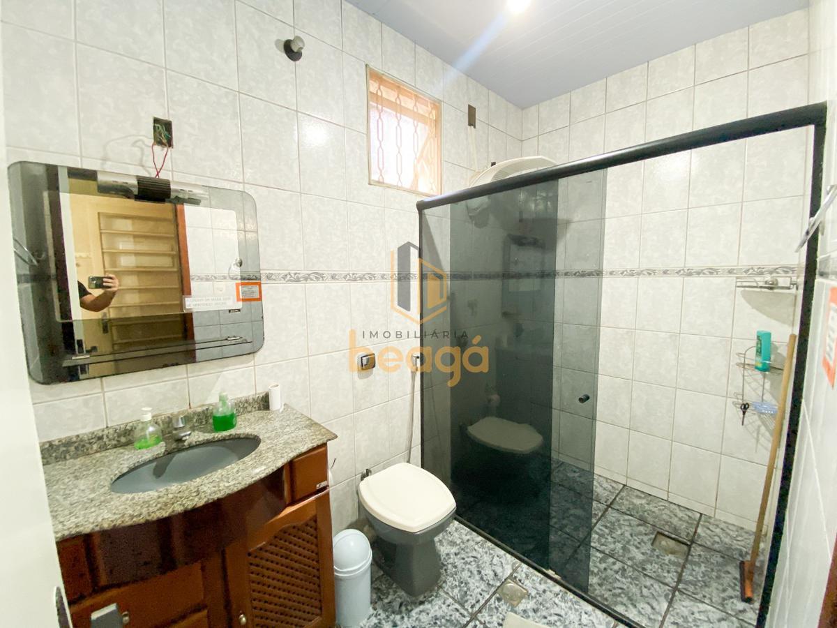 Casa, São Gotardo, 5 Quartos, 6 Vagas, 1 Suíte