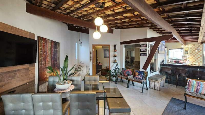 Cobertura, Santa Rosa, 4 Quartos, 2 Vagas, 2 Suítes
