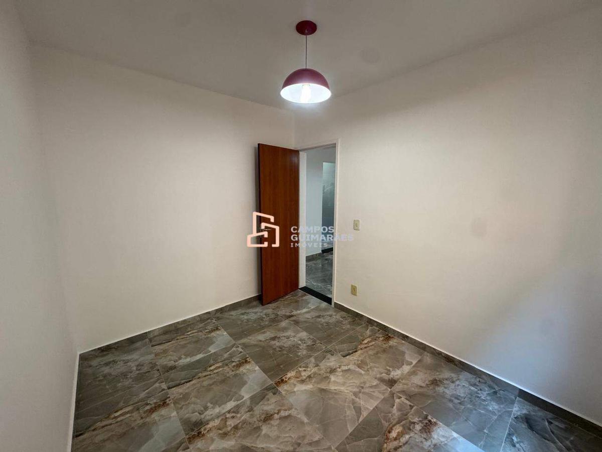 Apartamento, Solar do Barreiro, 2 Quartos, 1 Vaga