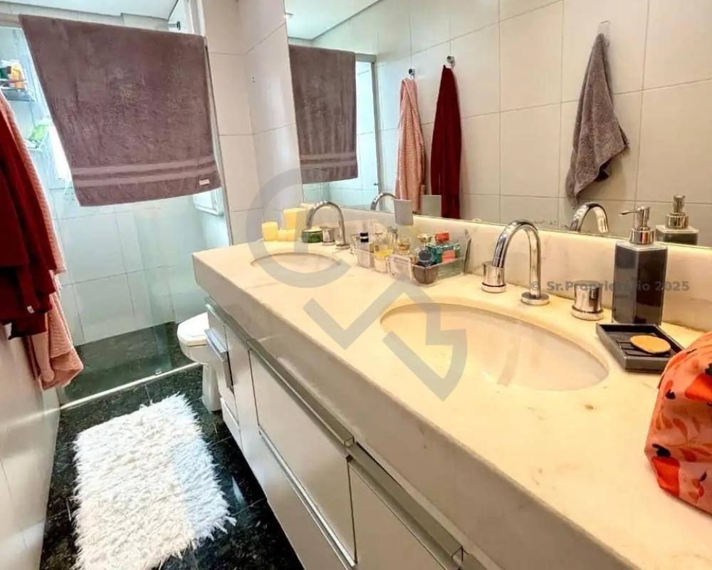 Cobertura, Funcionários, 2 Quartos, 4 Vagas, 2 Suítes