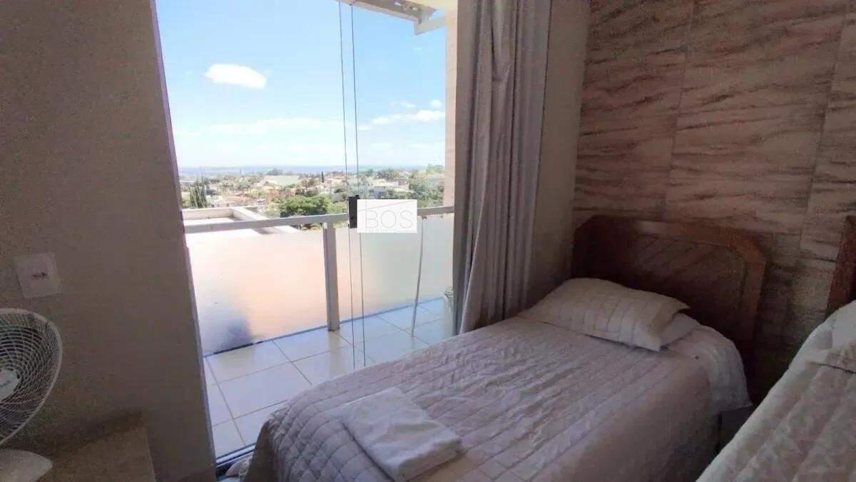 Casa, Belvedere, 7 Quartos, 0 Vaga, 3 Suítes
