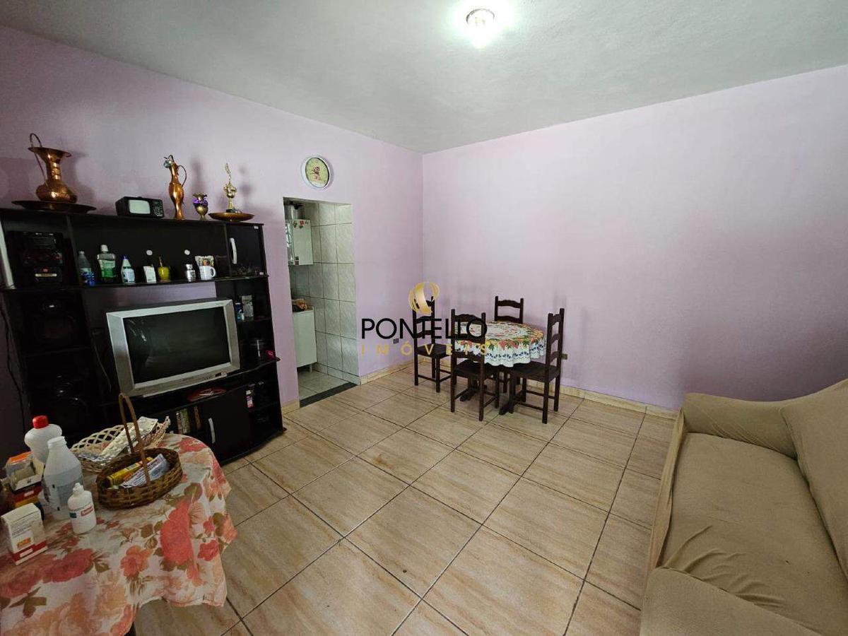 Galpão, São Francisco de Assis, 0 Quarto, 30 Vagas