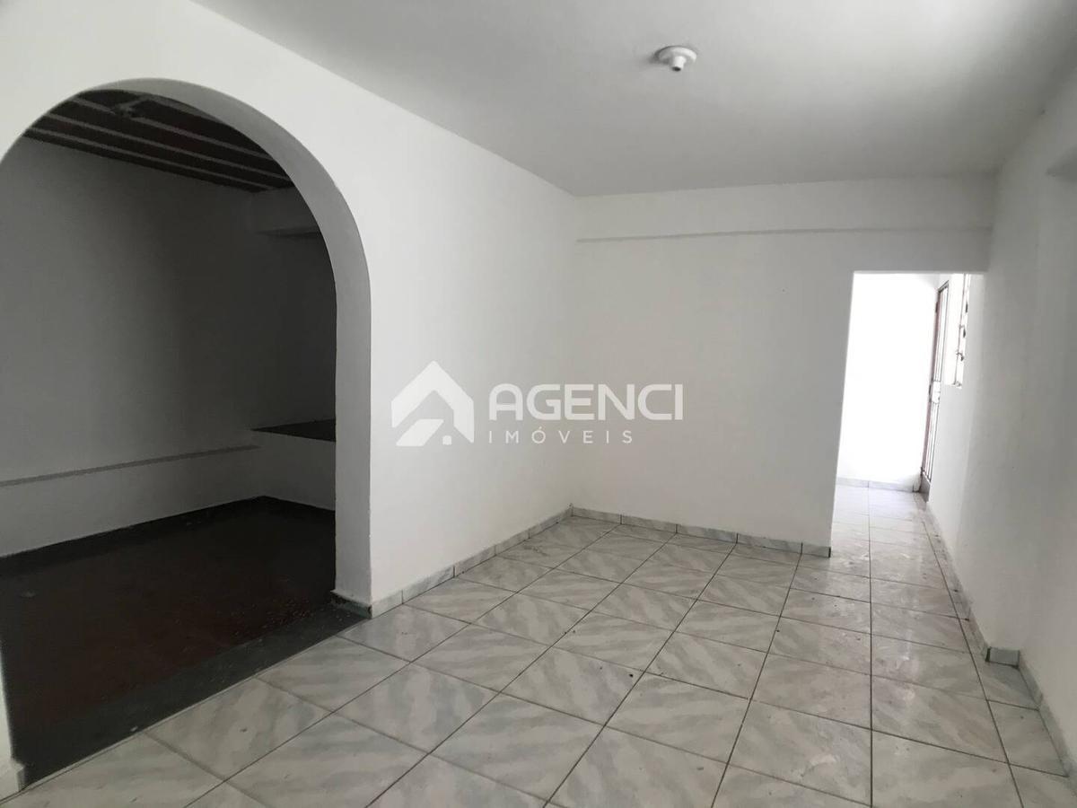 Casa, Santa Maria, 3 Quartos, 0 Vaga, 1 Suíte