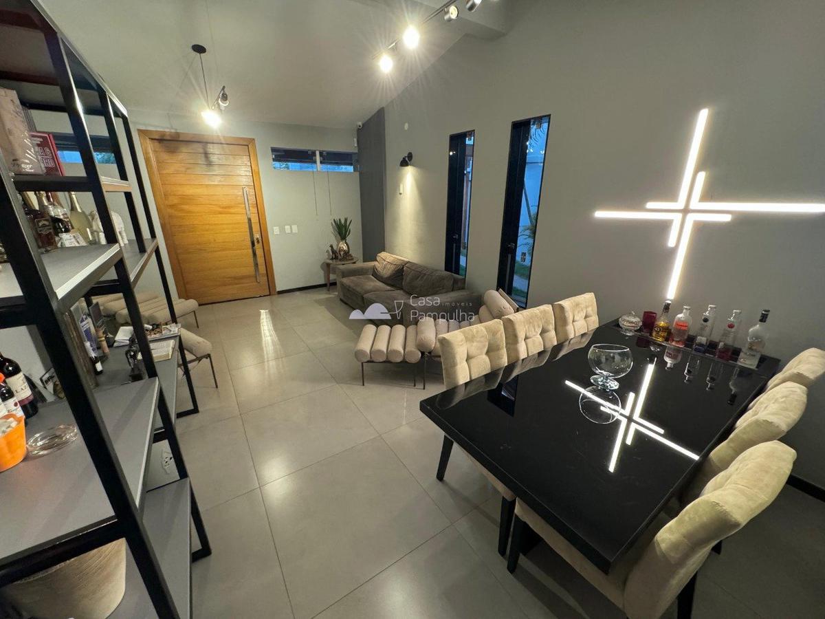 Casa, Itapoã, 4 Quartos, 6 Vagas, 1 Suíte