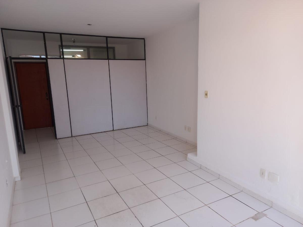 Sala, Centro, 0 Quarto, 0 Vaga