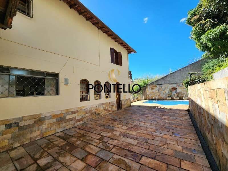 Casa, Santa Lúcia, 5 Quartos, 5 Vagas, 2 Suítes