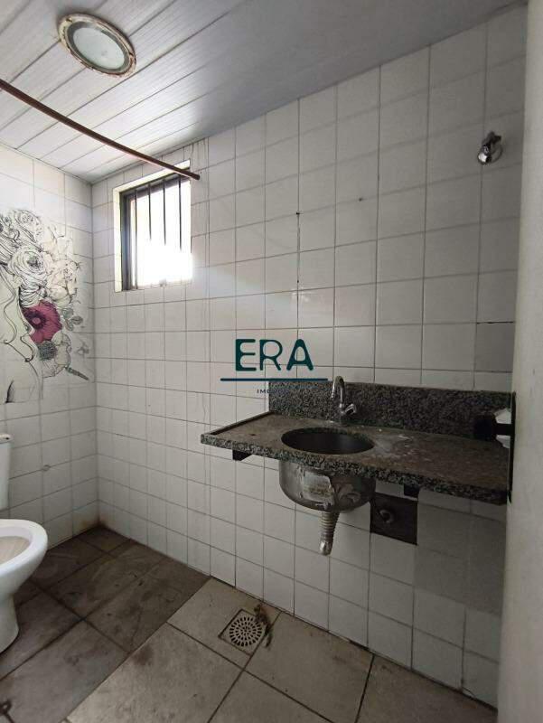 Andar, Estoril, 0 Quarto, 2 Vagas
