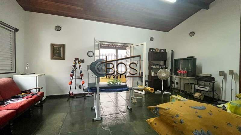 Casa, Santo Antônio, 8 Quartos, 3 Vagas, 2 Suítes