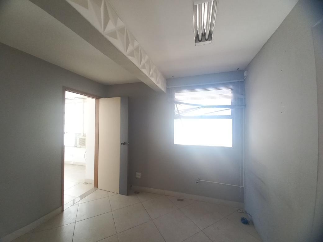 Sala, Barro Preto, 0 Quarto, 0 Vaga