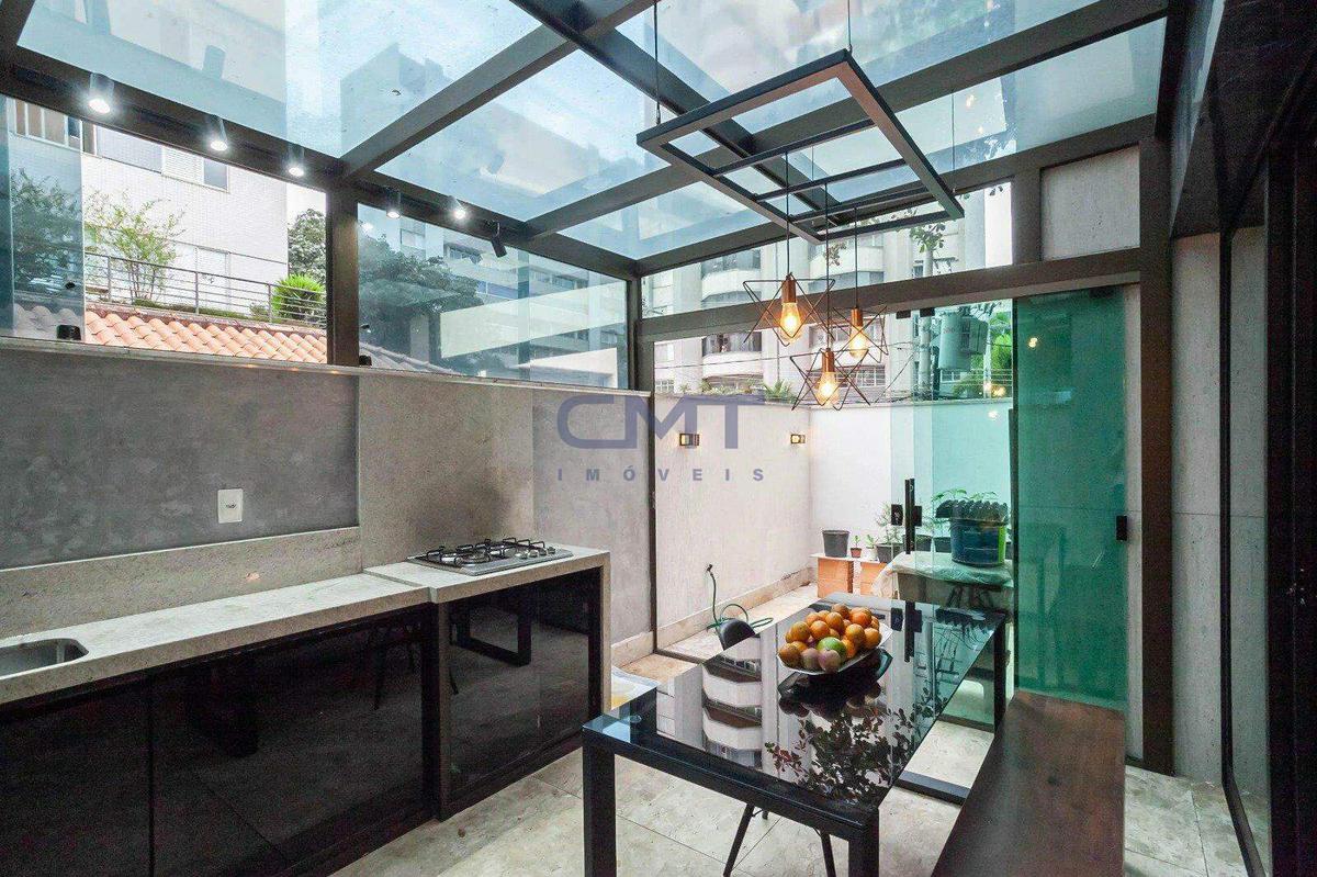 Apartamento, Funcionários, 2 Quartos, 2 Vagas, 2 Suítes