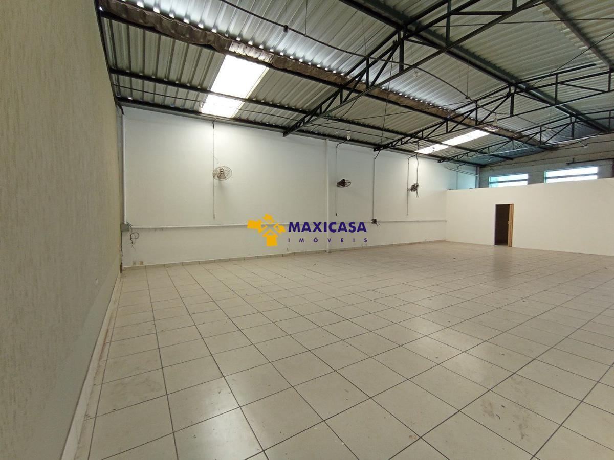 Galpão, Céu Azul, 0 Quarto, 0 Vaga