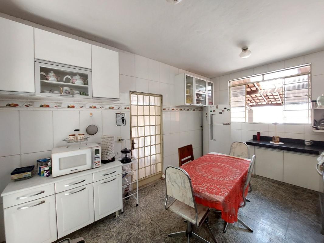 Casa, Serrano, 3 Quartos, 2 Vagas, 1 Suíte