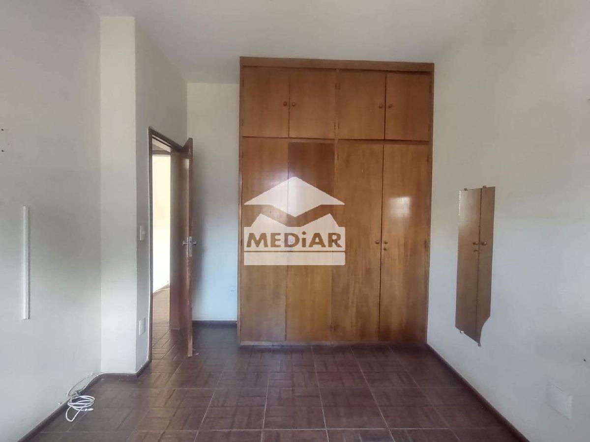 Casa, Sagrada Família, 5 Quartos, 2 Vagas, 1 Suíte