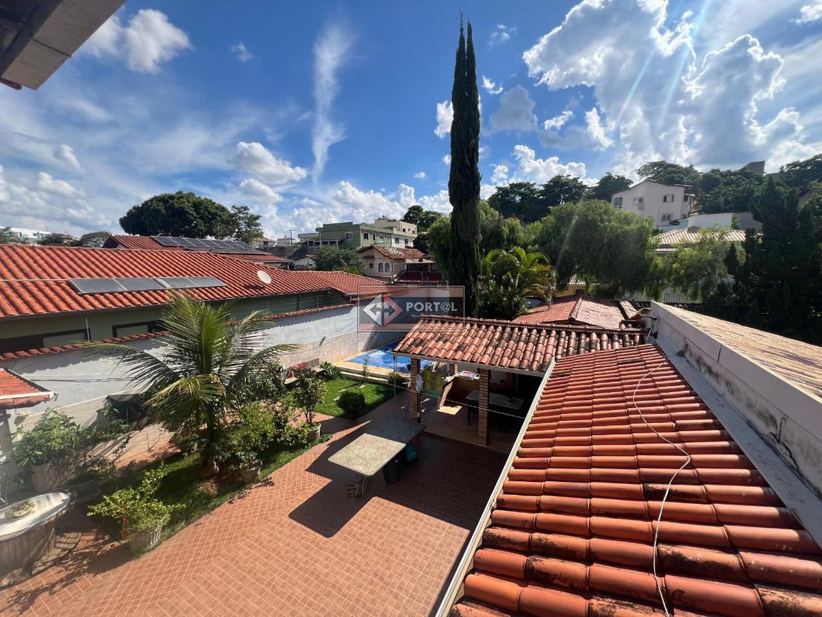 Casa, Planalto, 4 Quartos, 3 Vagas, 1 Suíte