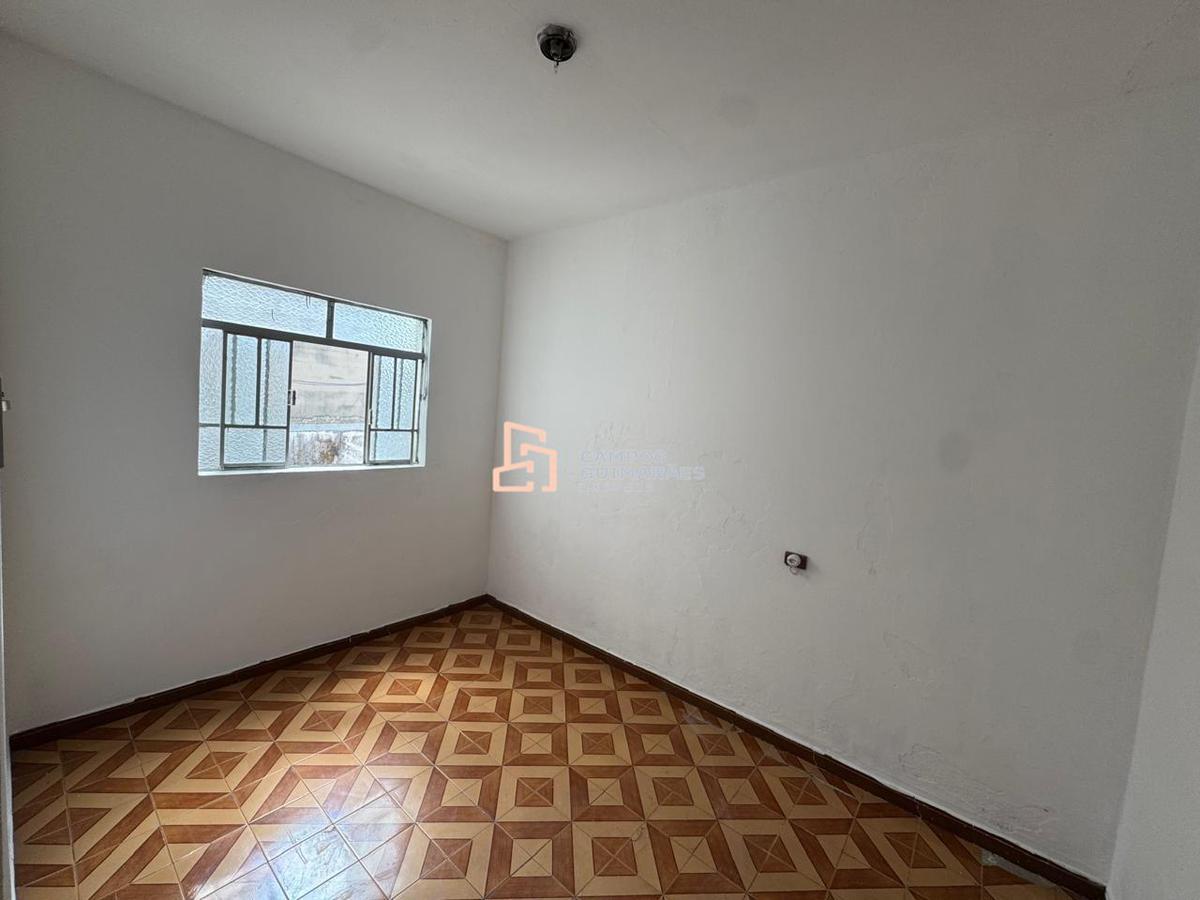 Casa, Tirol, 2 Quartos, 4 Vagas, 1 Suíte