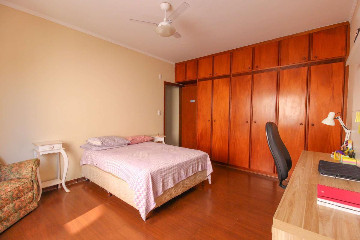 Casa, Buritis, 4 Quartos, 4 Vagas, 1 Suíte