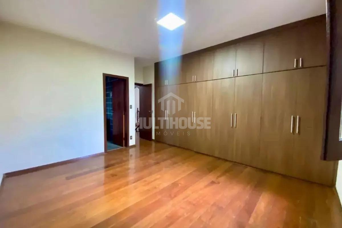 Casa, São Luiz (pampulha), 4 Quartos, 10 Vagas, 2 Suítes