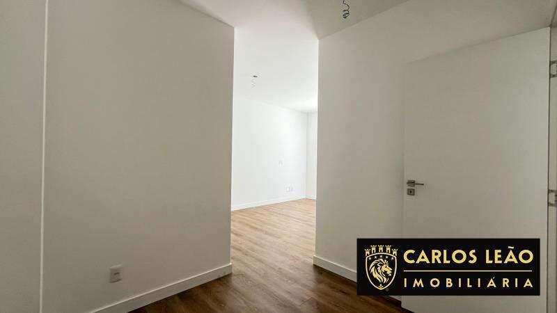 Apartamento, Cruzeiro, 4 Quartos, 4 Vagas, 2 Suítes