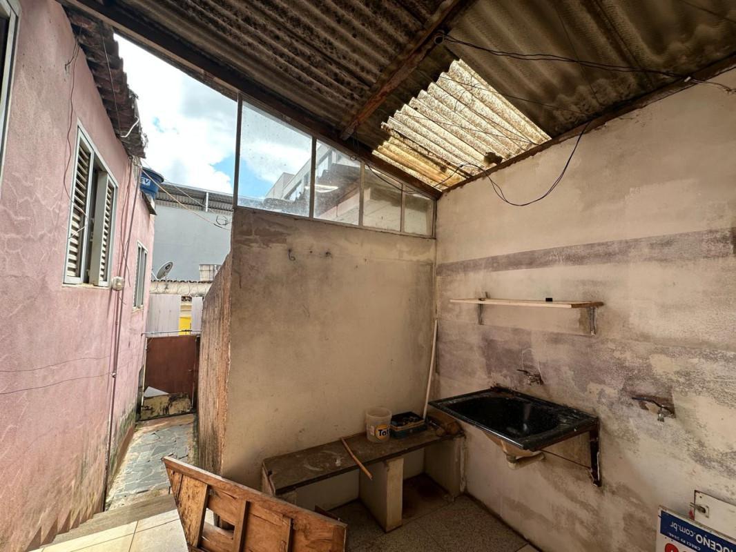 Casa, Centro, 10 Quartos, 2 Vagas