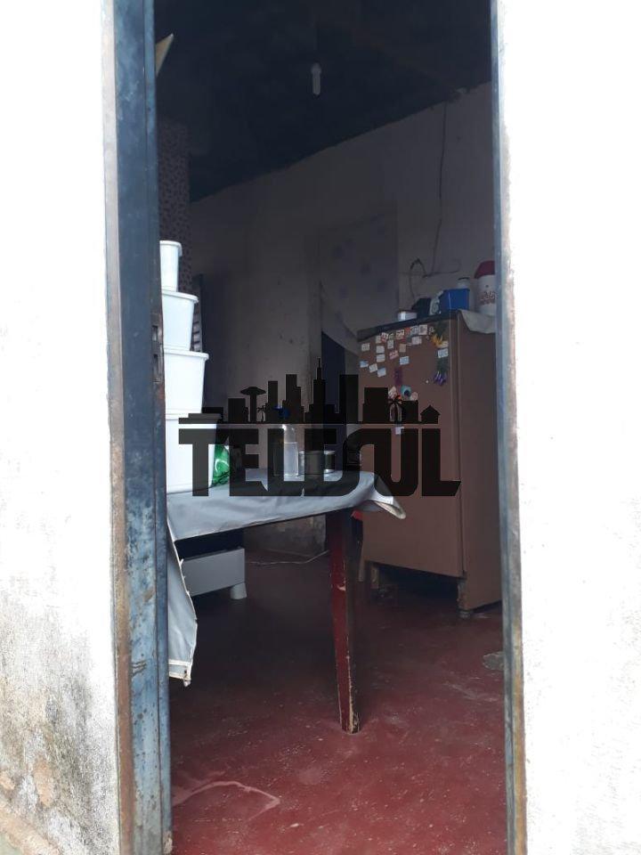 Casa, Centro, 2 Quartos, 0 Vaga