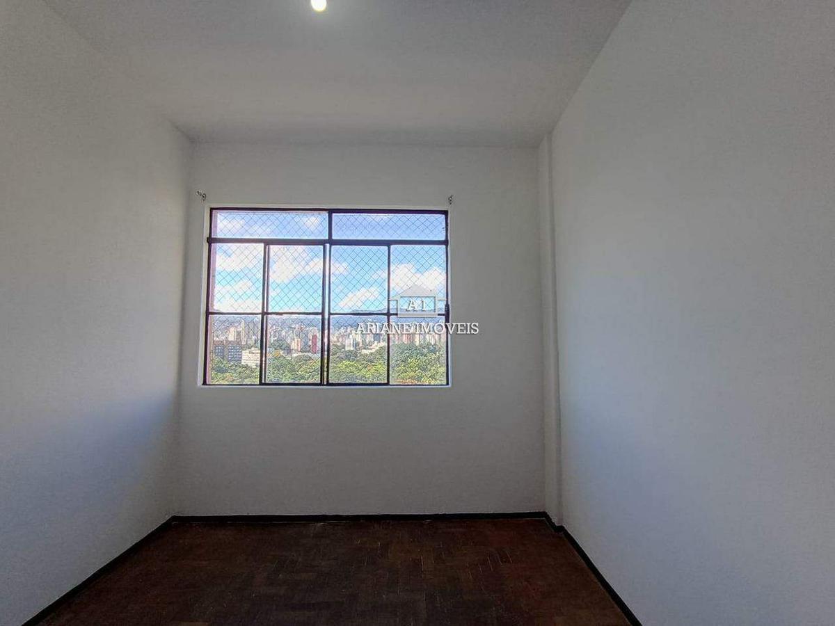 Apartamento, Centro, 2 Quartos, 0 Vaga