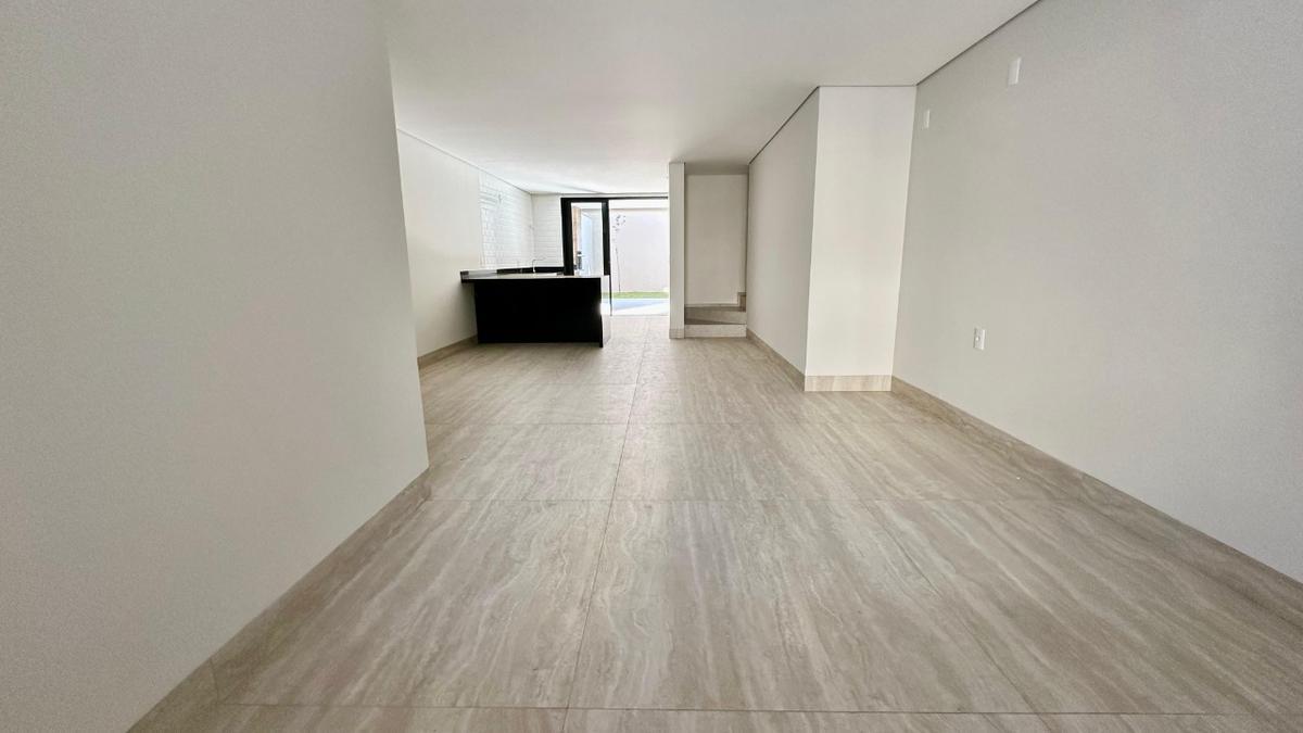 Casa, Jaraguá, 4 Quartos, 4 Vagas, 1 Suíte