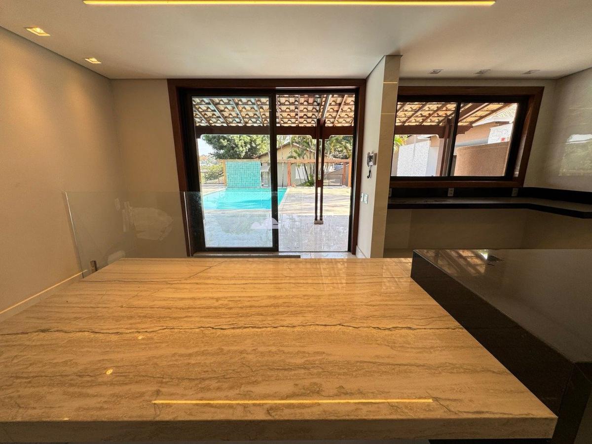 Casa, Jardim Atlântico, 5 Quartos, 6 Vagas, 3 Suítes