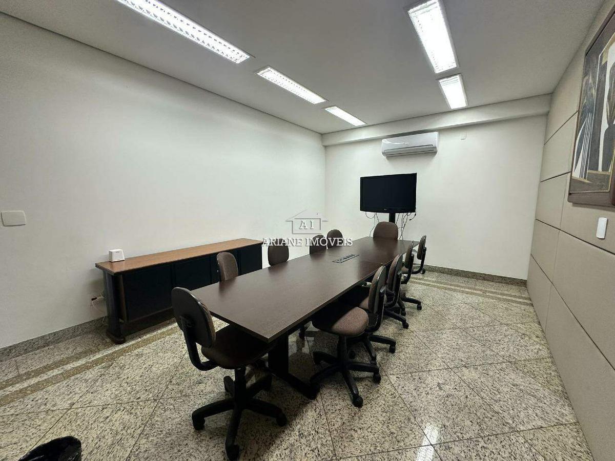 Sala, Savassi, 0 Quarto, 2 Vagas