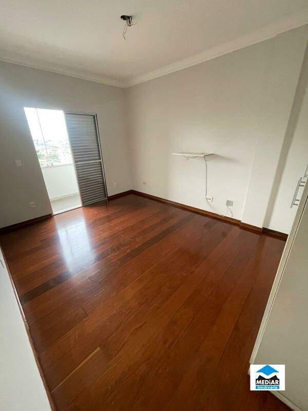 Apartamento, Sagrada Família, 4 Quartos, 2 Vagas, 2 Suítes