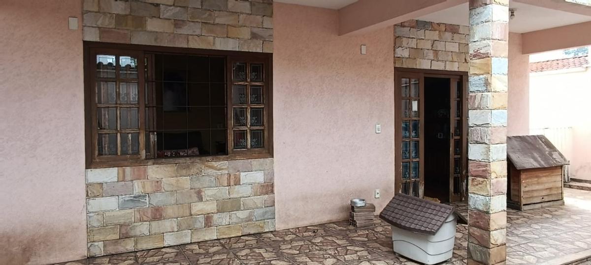 Casa, Milanez, 6 Quartos, 6 Vagas, 1 Suíte