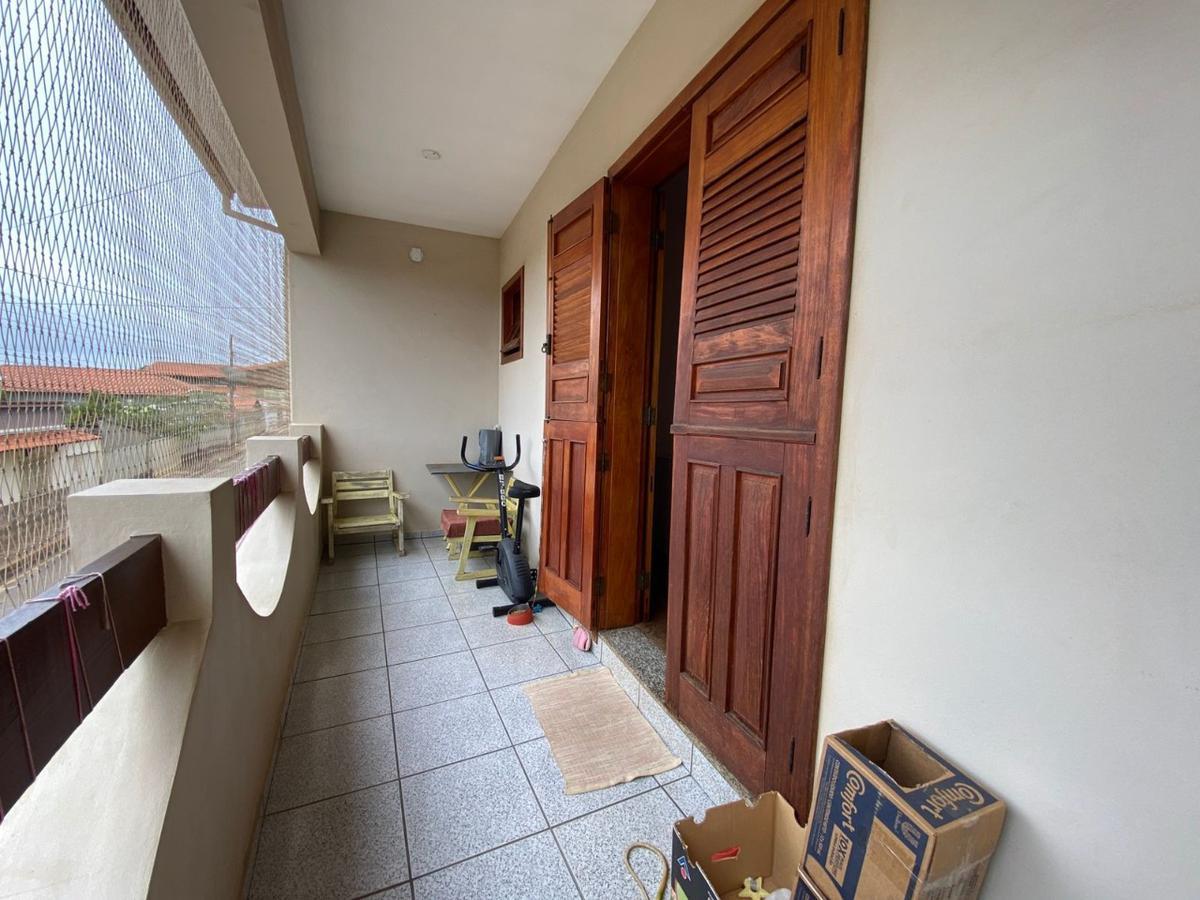 Casa, Centro, 4 Quartos, 2 Vagas, 3 Suítes