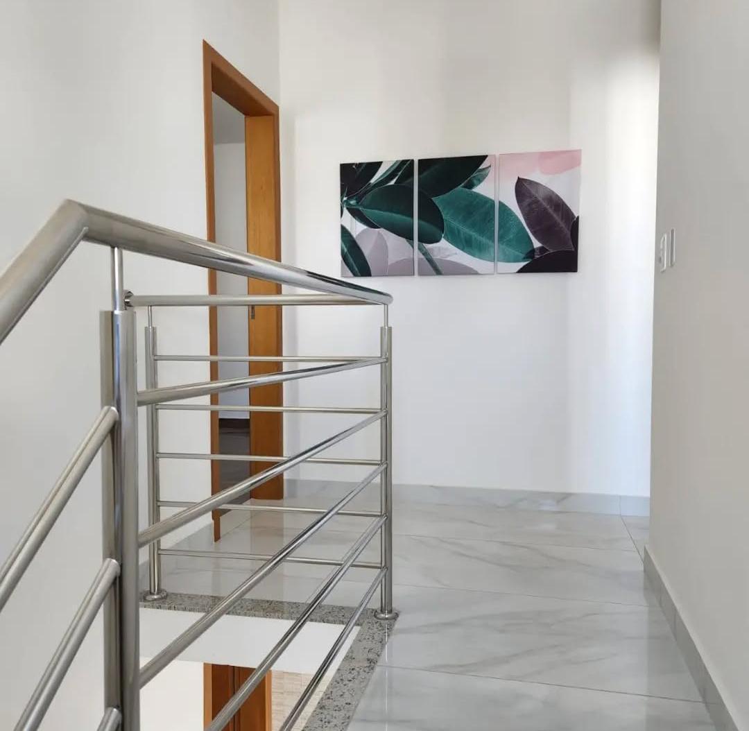 Casa, Centro, 3 Quartos, 2 Vagas, 1 Suíte
